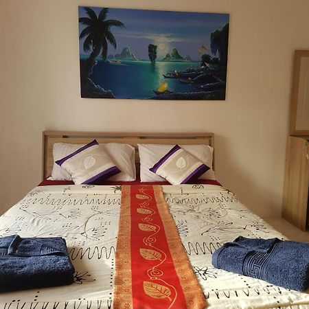 Sunshine Guesthouse Patong Exterior foto