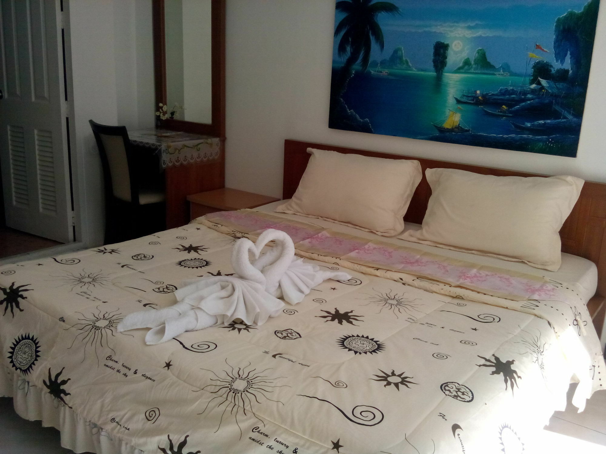Sunshine Guesthouse Patong Exterior foto